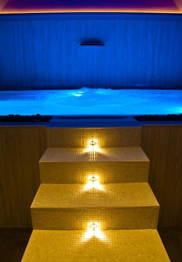 Ambruosi Village Resort & Spa Massignano Luaran gambar